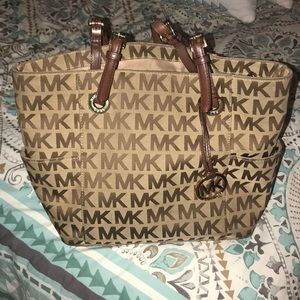 1 HOUR SALE!! 🎉🎉 Ends 2:45PM EST!!